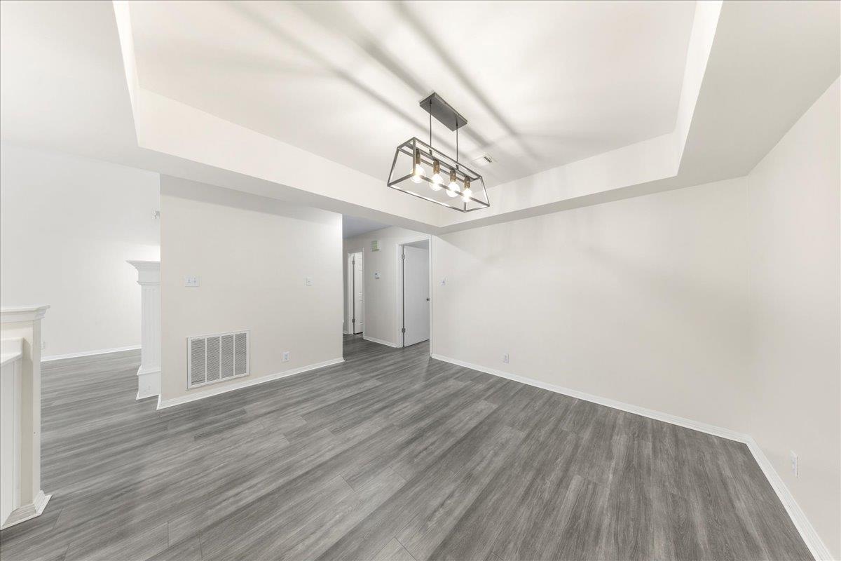 10900 Crown Colony Dr # B, Austin, TX 78747