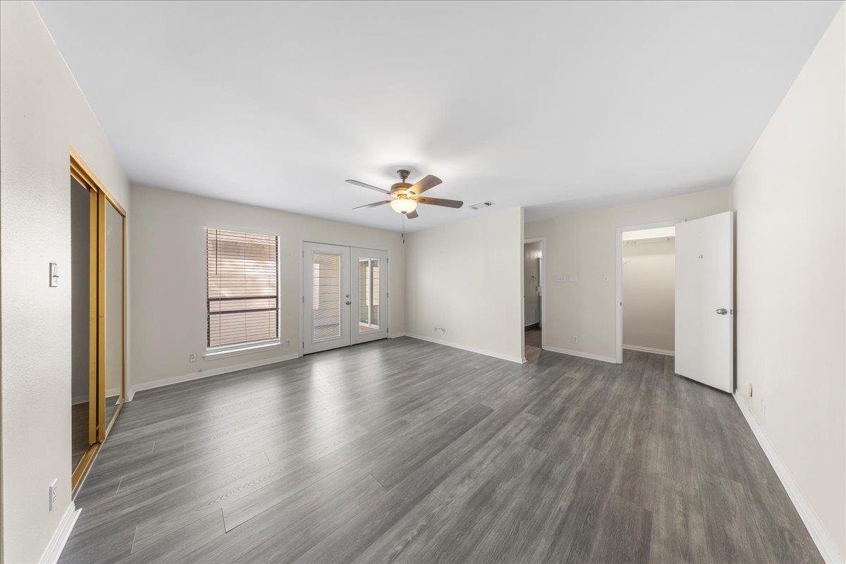 10900 Crown Colony Dr # B, Austin, TX 78747