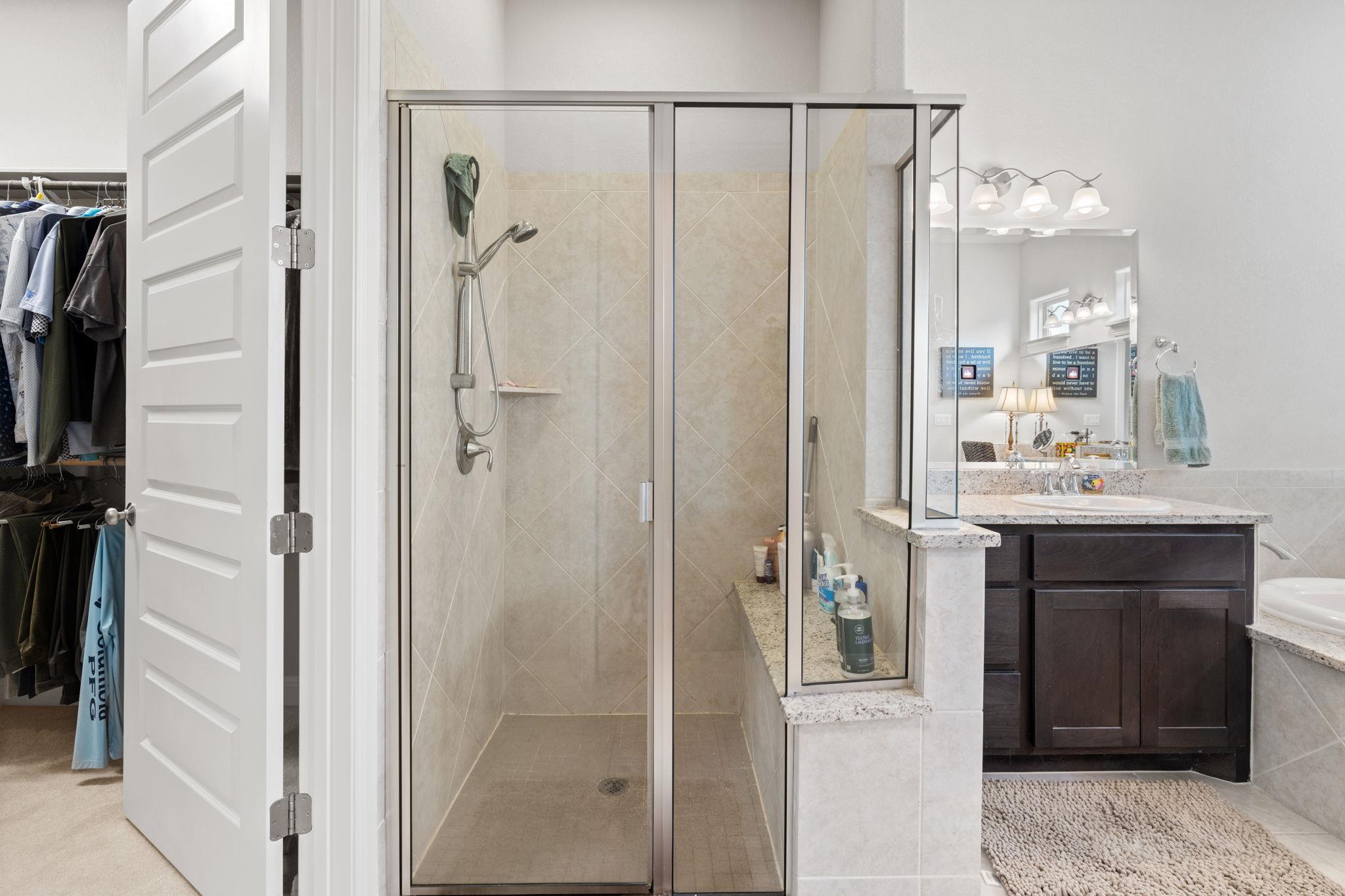 106 Gemstone, Horseshoe Bay, TX 78657