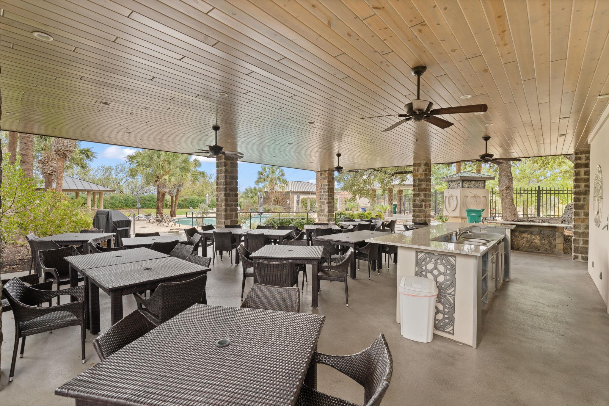 106 Gemstone, Horseshoe Bay, TX 78657