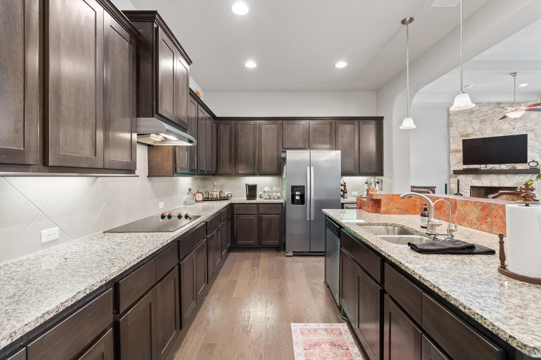 106 Gemstone, Horseshoe Bay, TX 78657