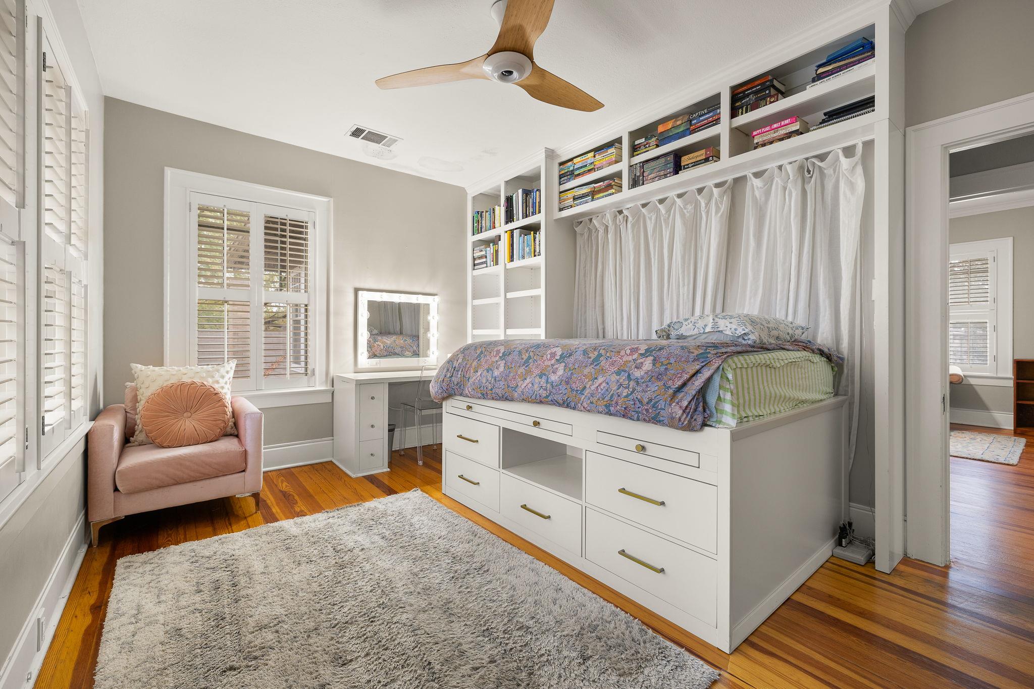 105 Laurel Ln, Austin, TX 78705