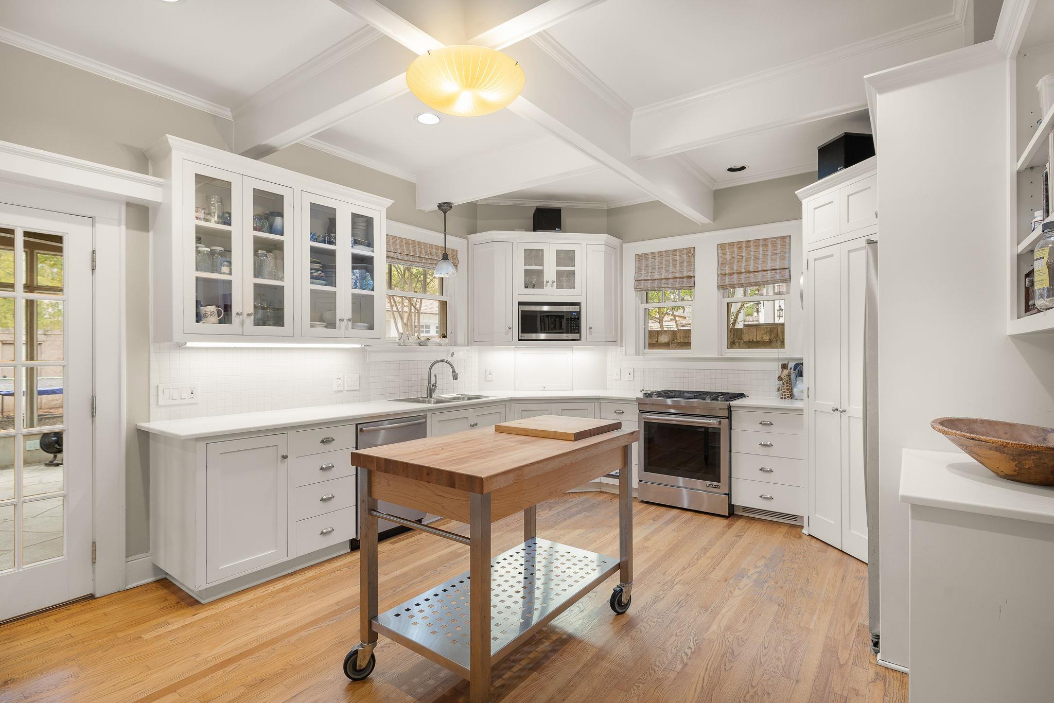 105 Laurel Ln, Austin, TX 78705