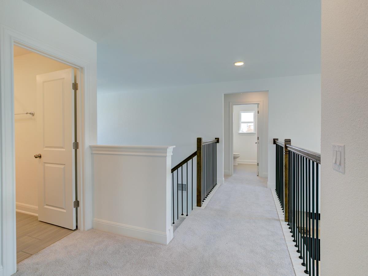 5705 Cimarron Ridge Ln, Austin, TX 78738