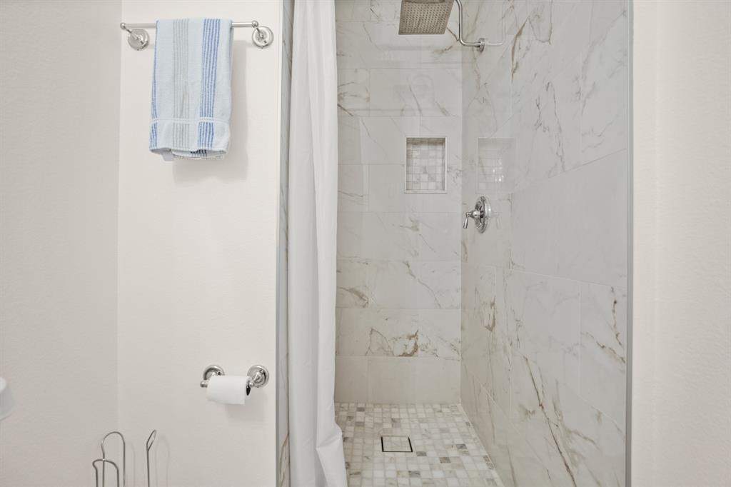 18729 Silent Water Way, Pflugerville, TX 78660