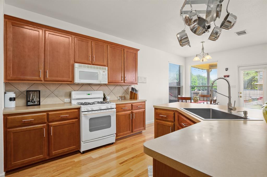 18729 Silent Water Way, Pflugerville, TX 78660