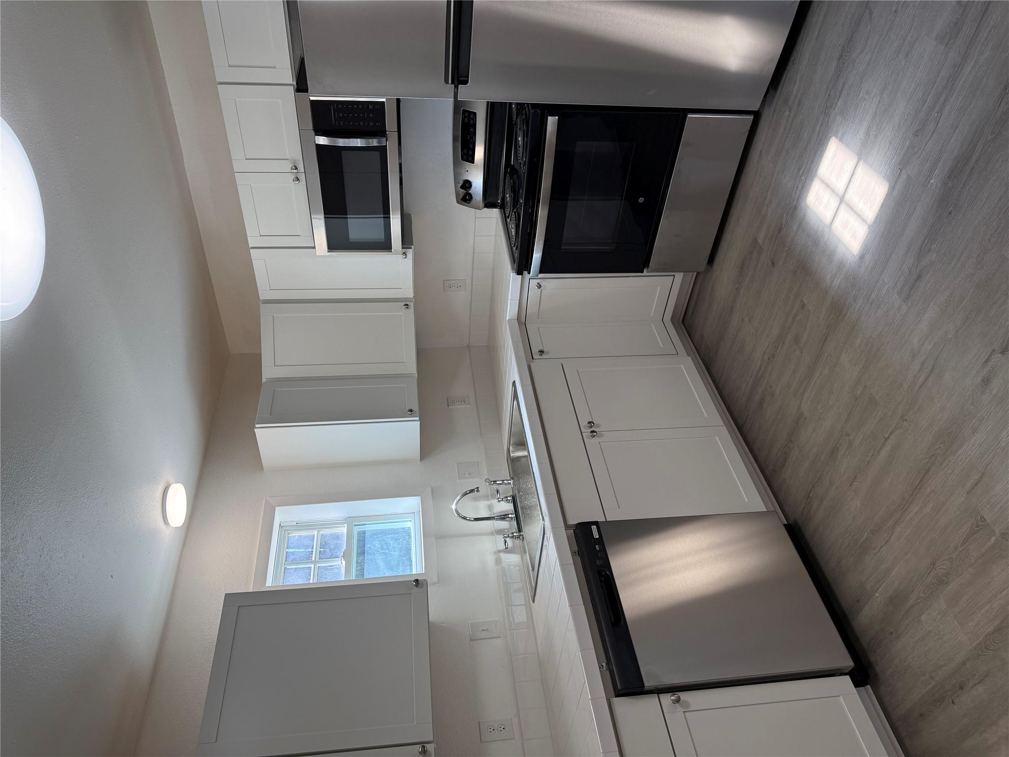 404 Lee St, Smithville, TX 78957