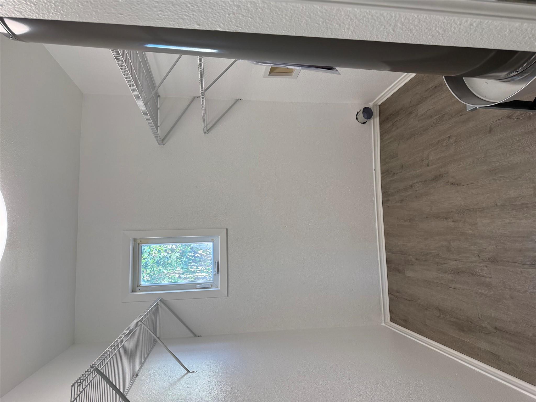 404 Lee St, Smithville, TX 78957