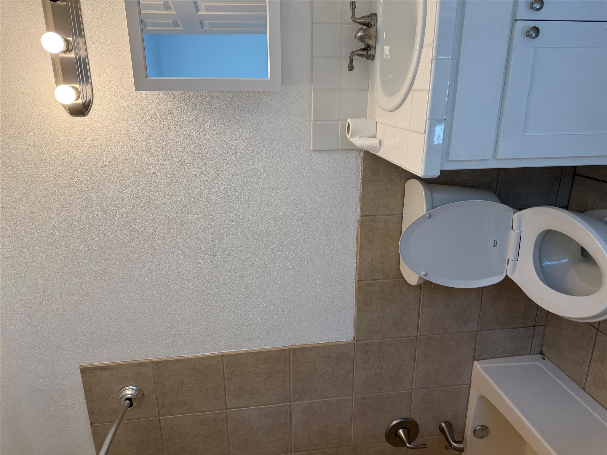 404 Lee St, Smithville, TX 78957