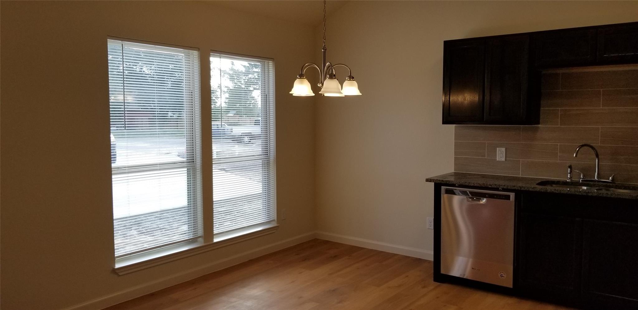 1310 W Pointe Pl, Lockhart, TX 78644