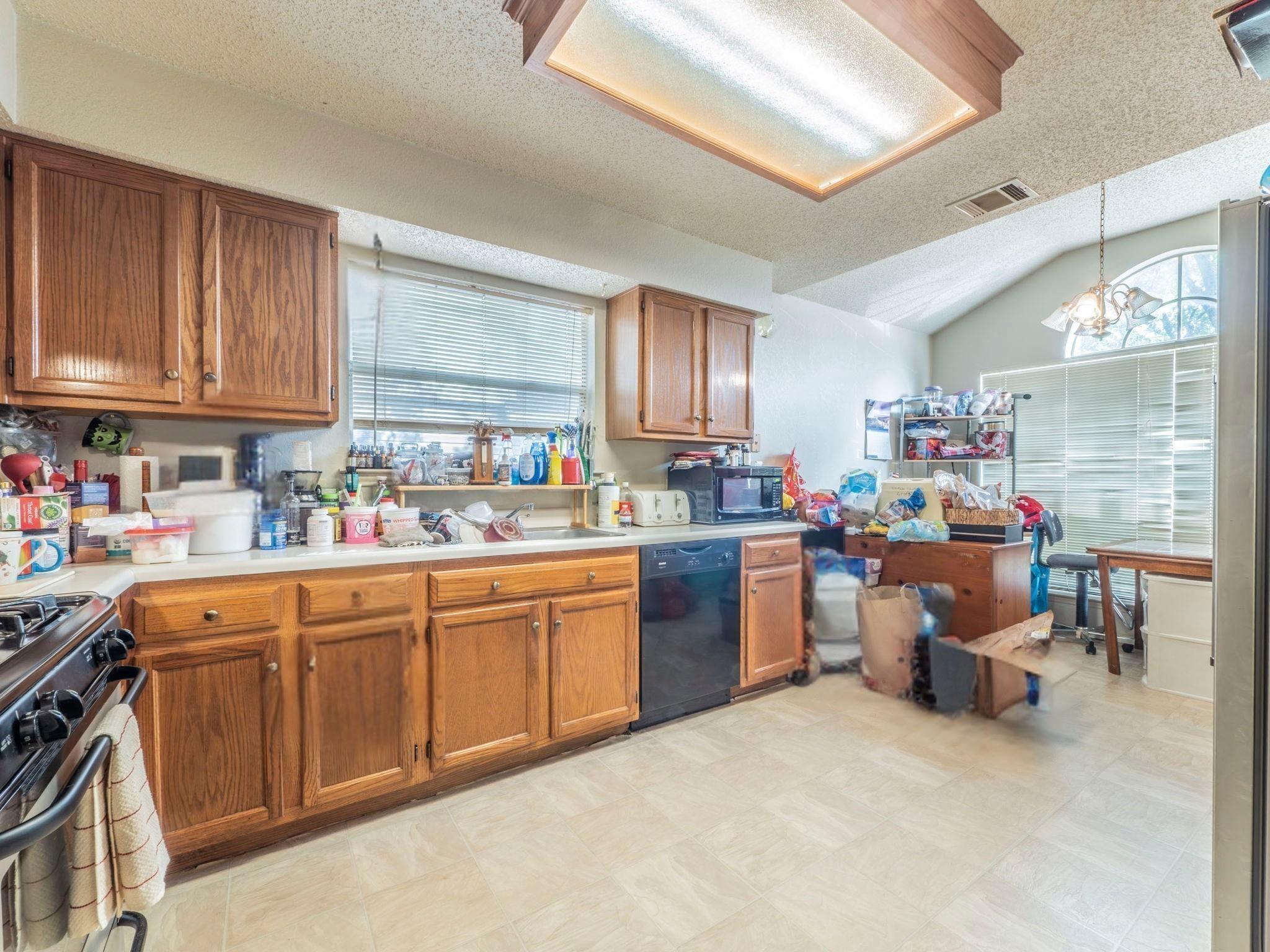 1218 Green Terrace Dr, Round Rock, TX 78664