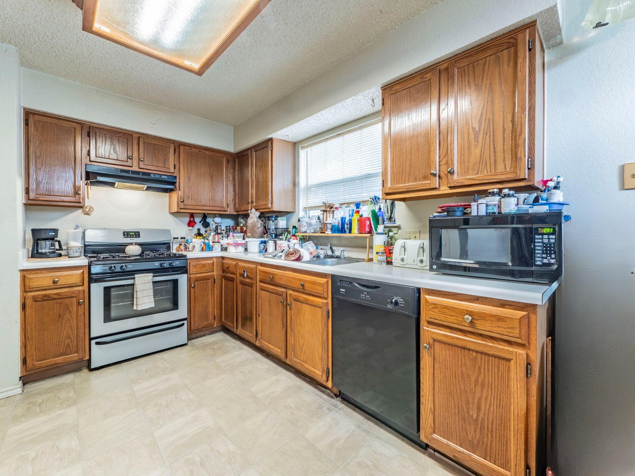 1218 Green Terrace Dr, Round Rock, TX 78664