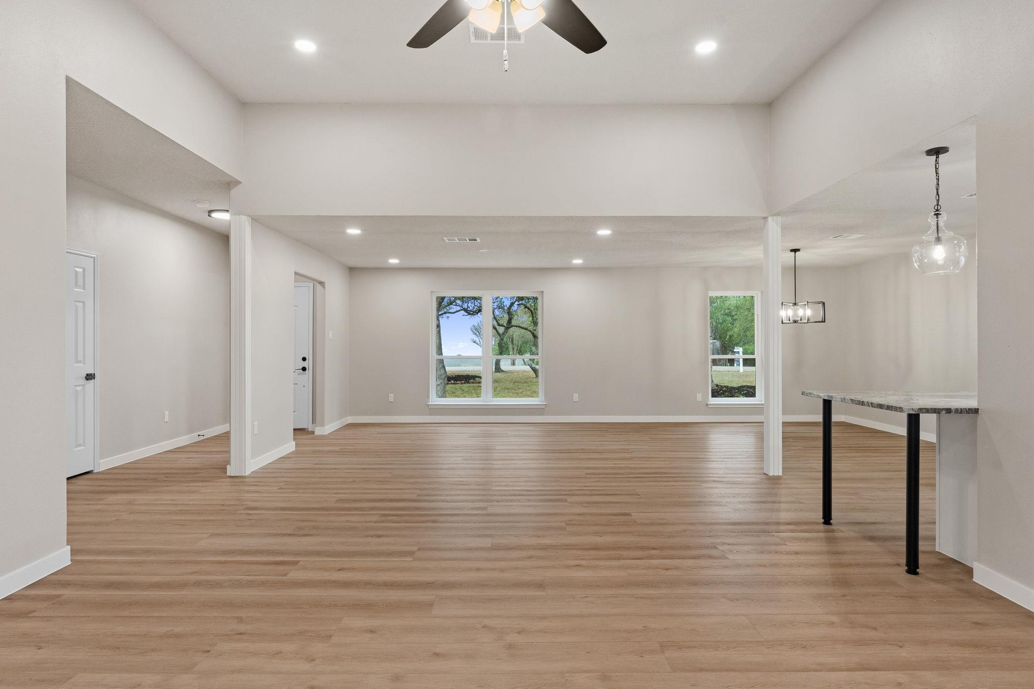 900 Morgan Hill Dr, Dripping Springs, TX 78620