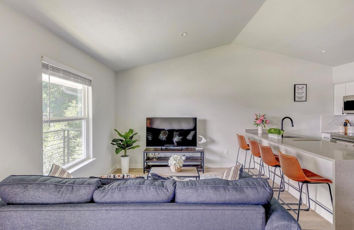 1205 Hollow creek Dr # 202, Austin, TX 78704