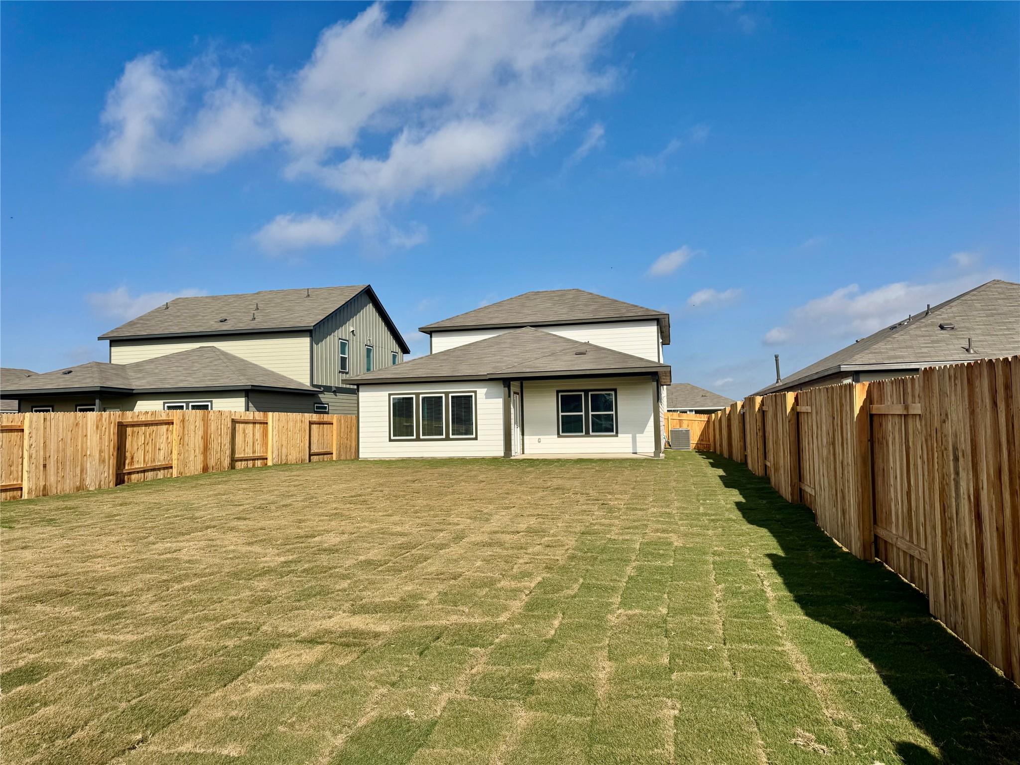 137 Boondoggle Rdg, Cedar Creek, TX 78612