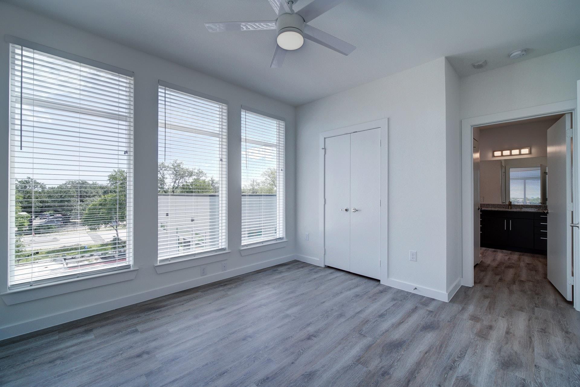 13130 Pond Springs Road Rd # 2203, Austin, TX 78729