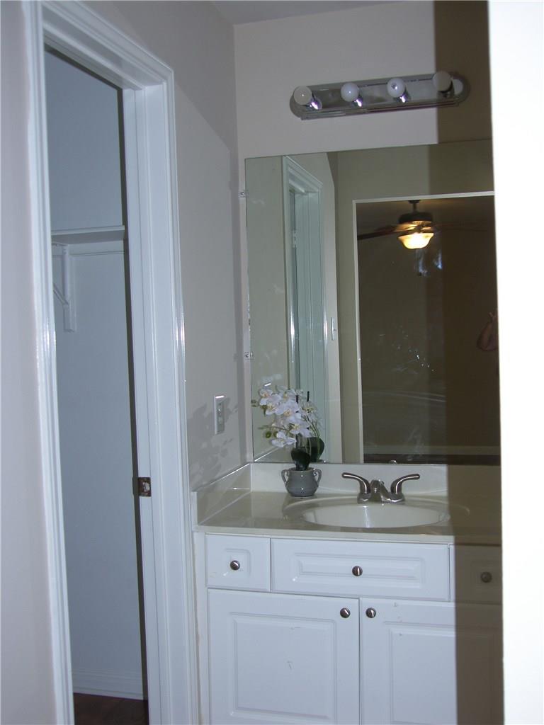 2054 Kimbrook Dr, Round Rock, TX 78681