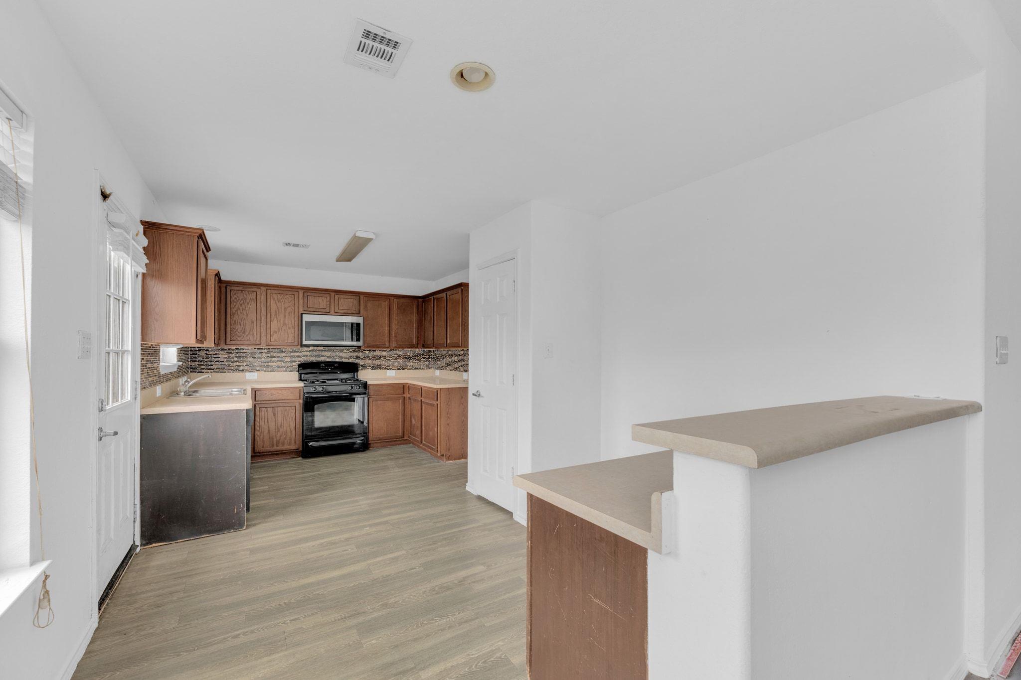 12213 Prairie Glen Ct, Del Valle, TX 78617