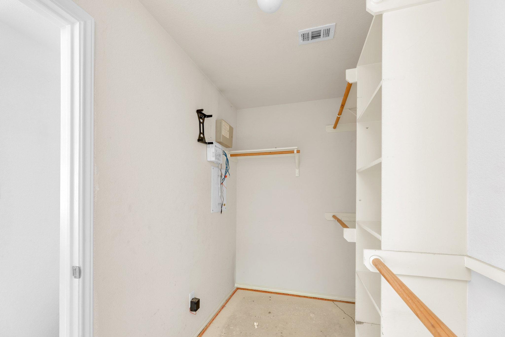 12213 Prairie Glen Ct, Del Valle, TX 78617