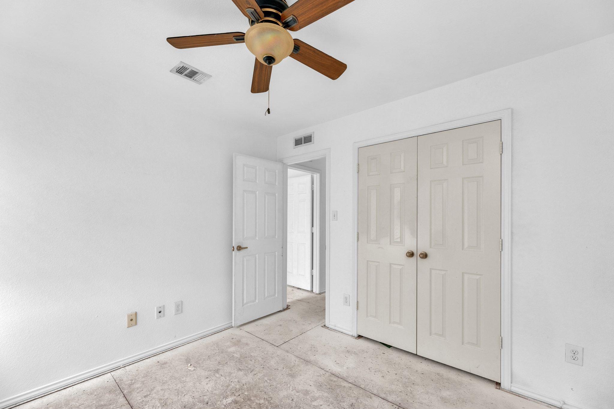 12213 Prairie Glen Ct, Del Valle, TX 78617