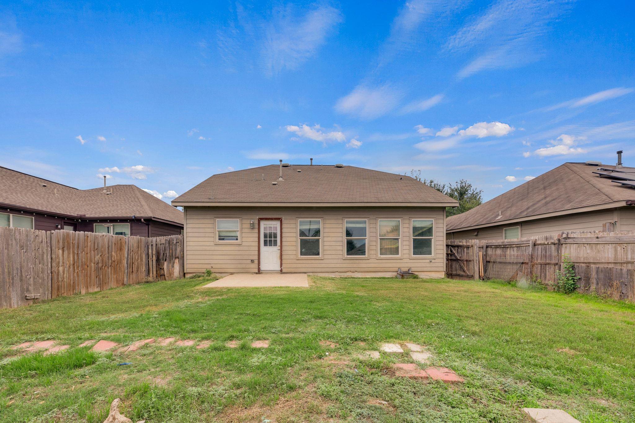 12213 Prairie Glen Ct, Del Valle, TX 78617