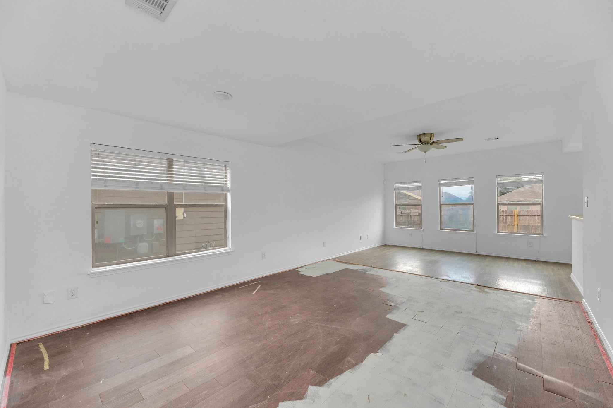 12213 Prairie Glen Ct, Del Valle, TX 78617