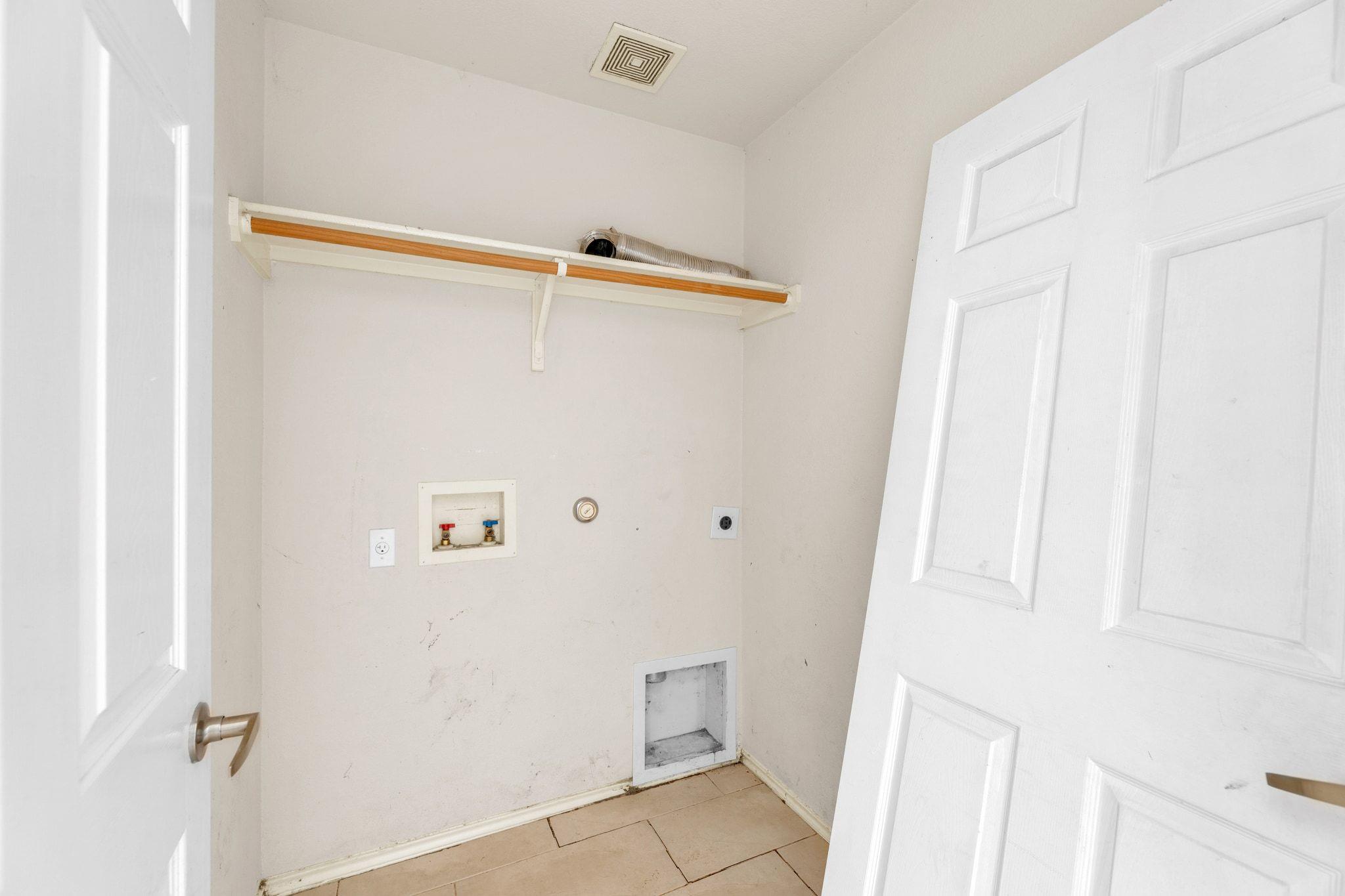 12213 Prairie Glen Ct, Del Valle, TX 78617