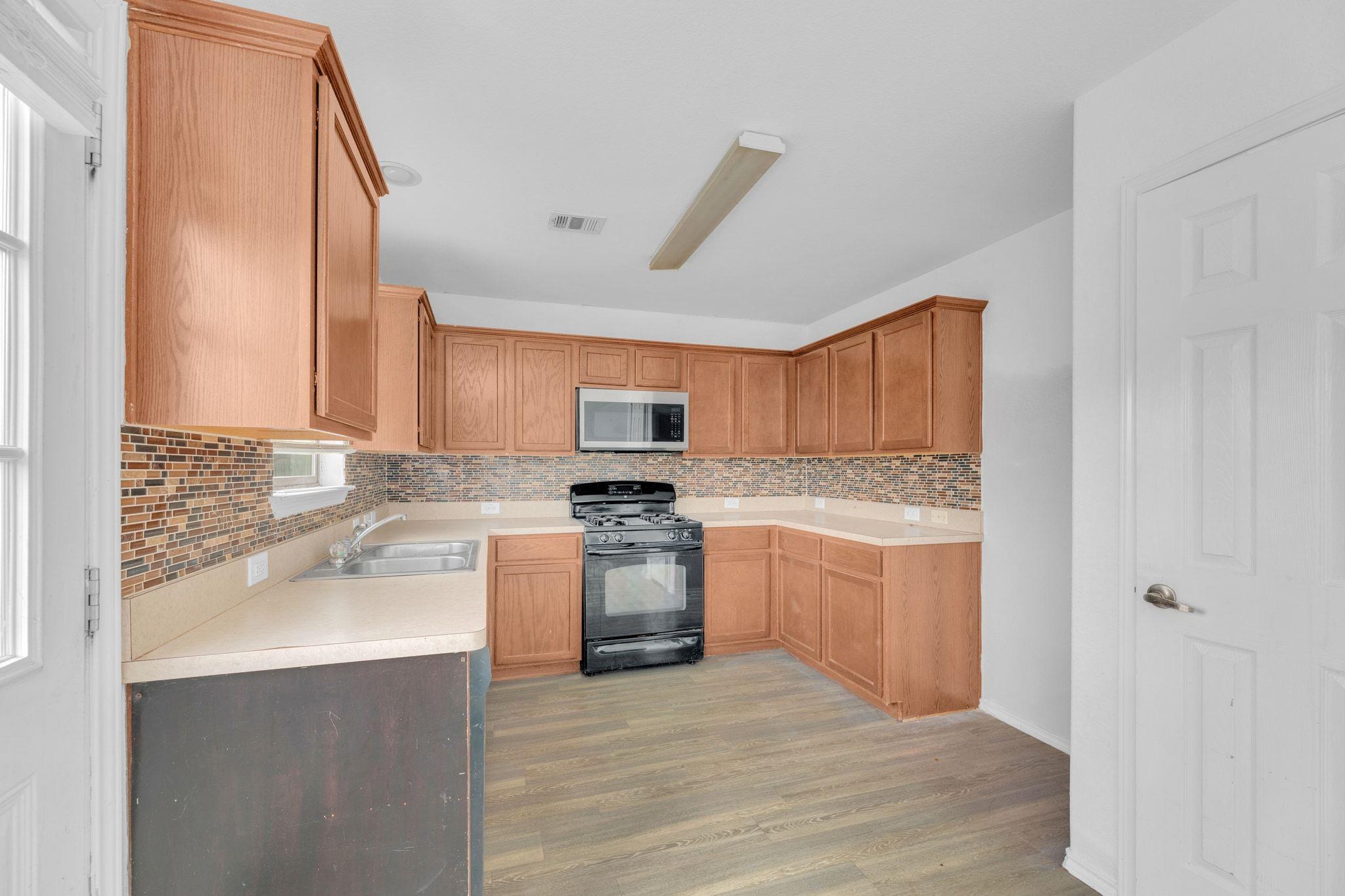 12213 Prairie Glen Ct, Del Valle, TX 78617