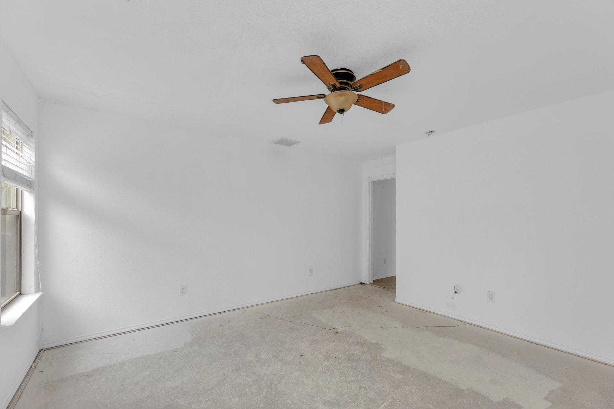 12213 Prairie Glen Ct, Del Valle, TX 78617