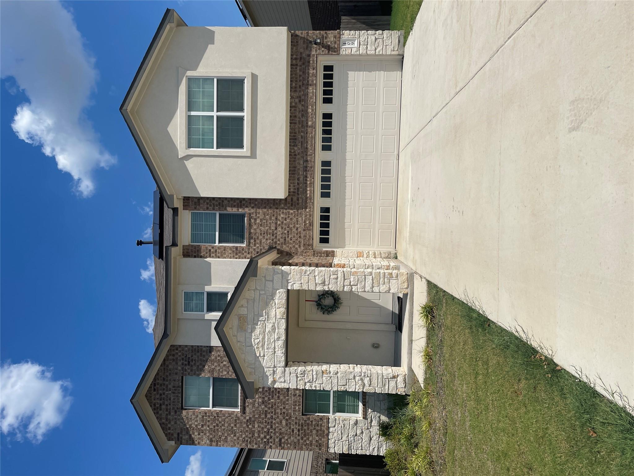 109 Seminole Dr, San Marcos, TX 78666