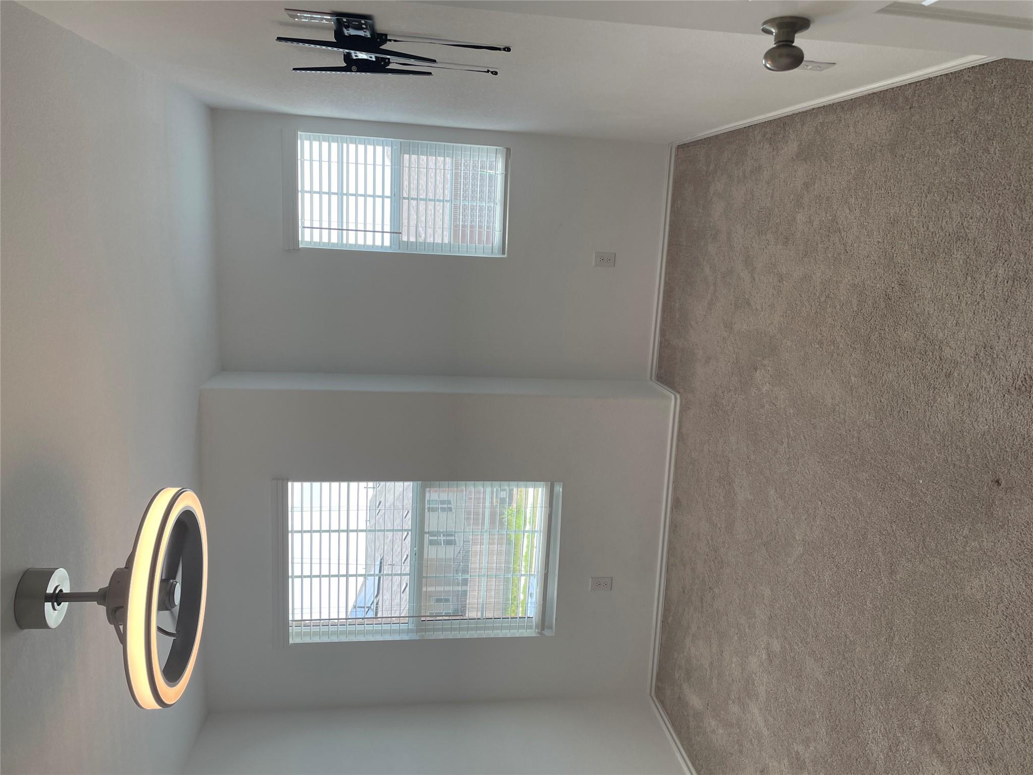 109 Seminole Dr, San Marcos, TX 78666