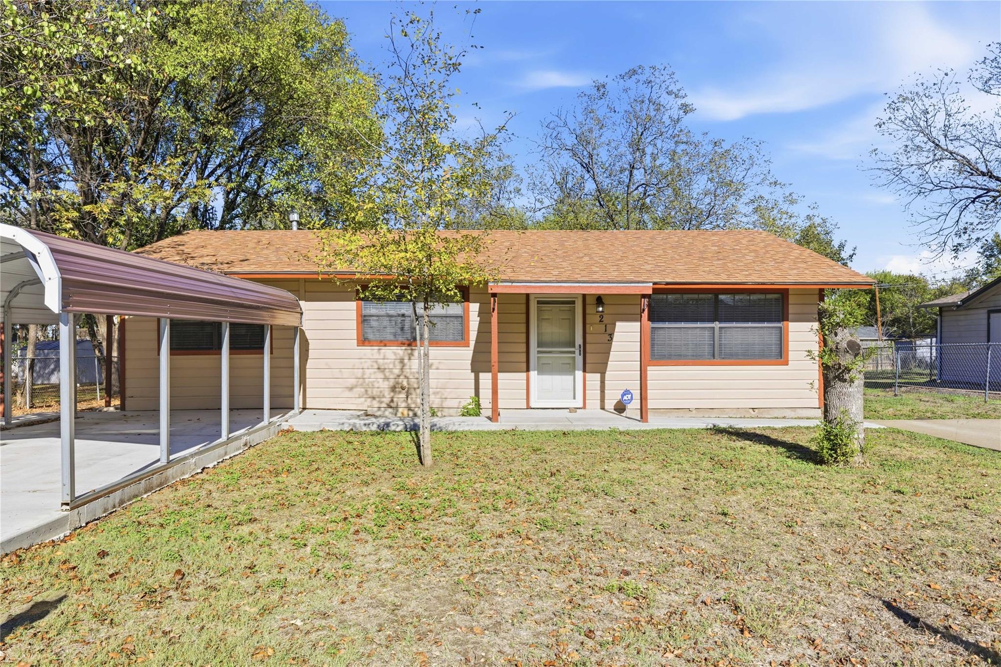 213 Ebony St, San Marcos, TX 78666