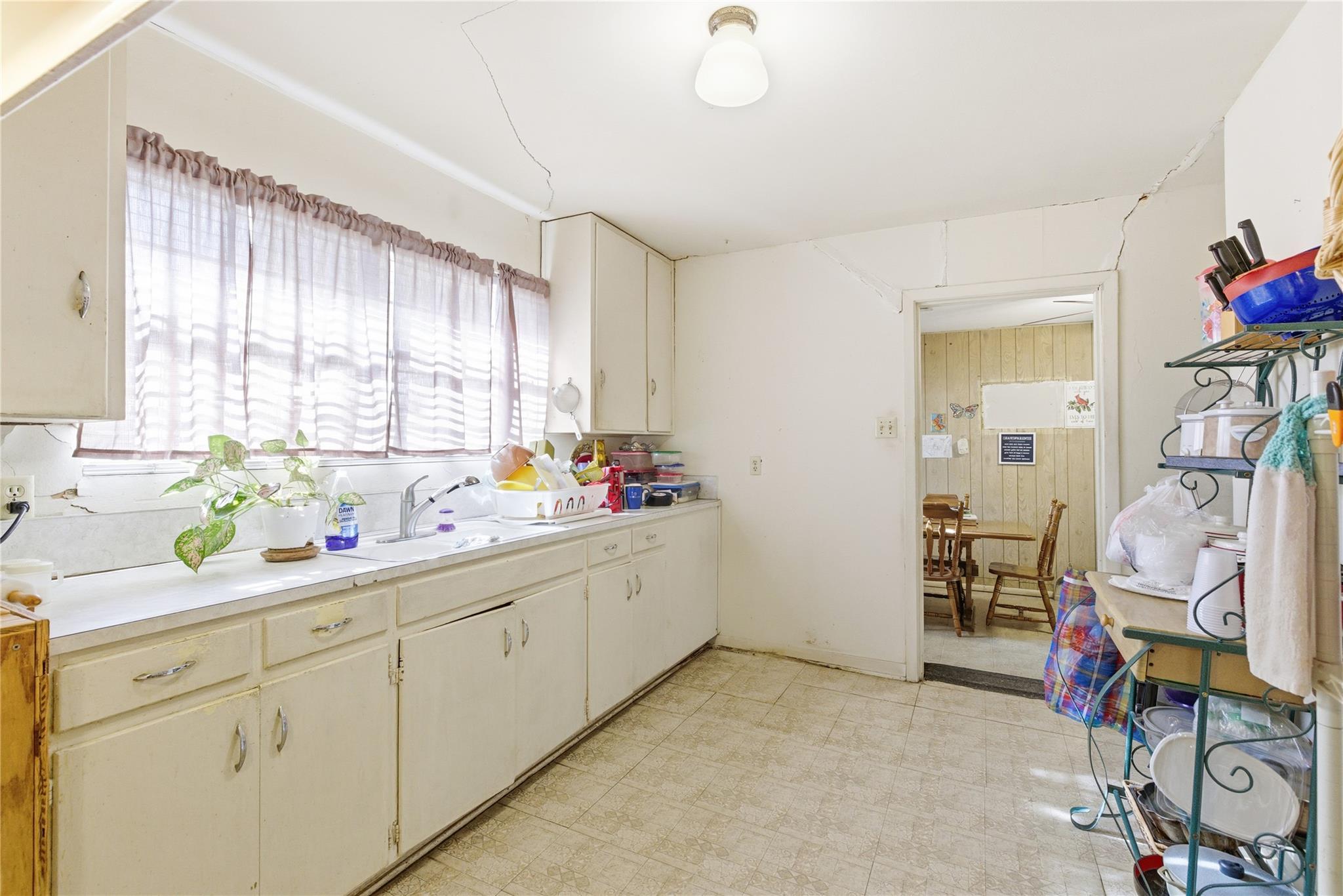 213 Ebony St, San Marcos, TX 78666