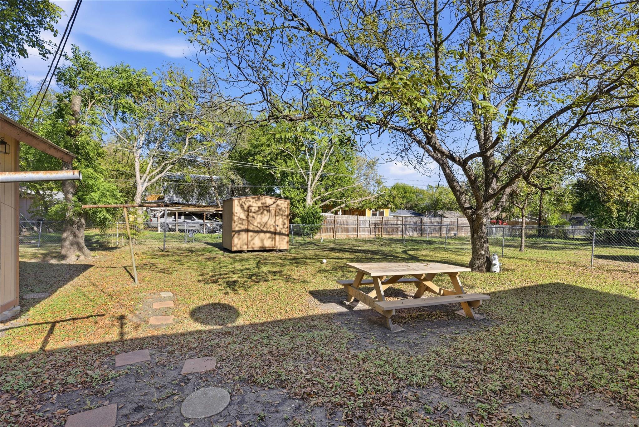 213 Ebony St, San Marcos, TX 78666