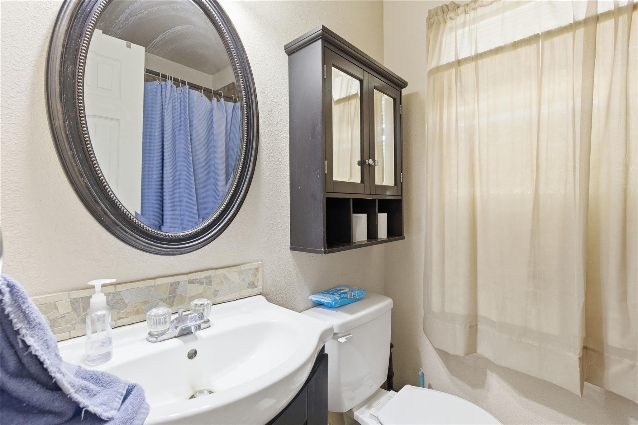 213 Ebony St, San Marcos, TX 78666