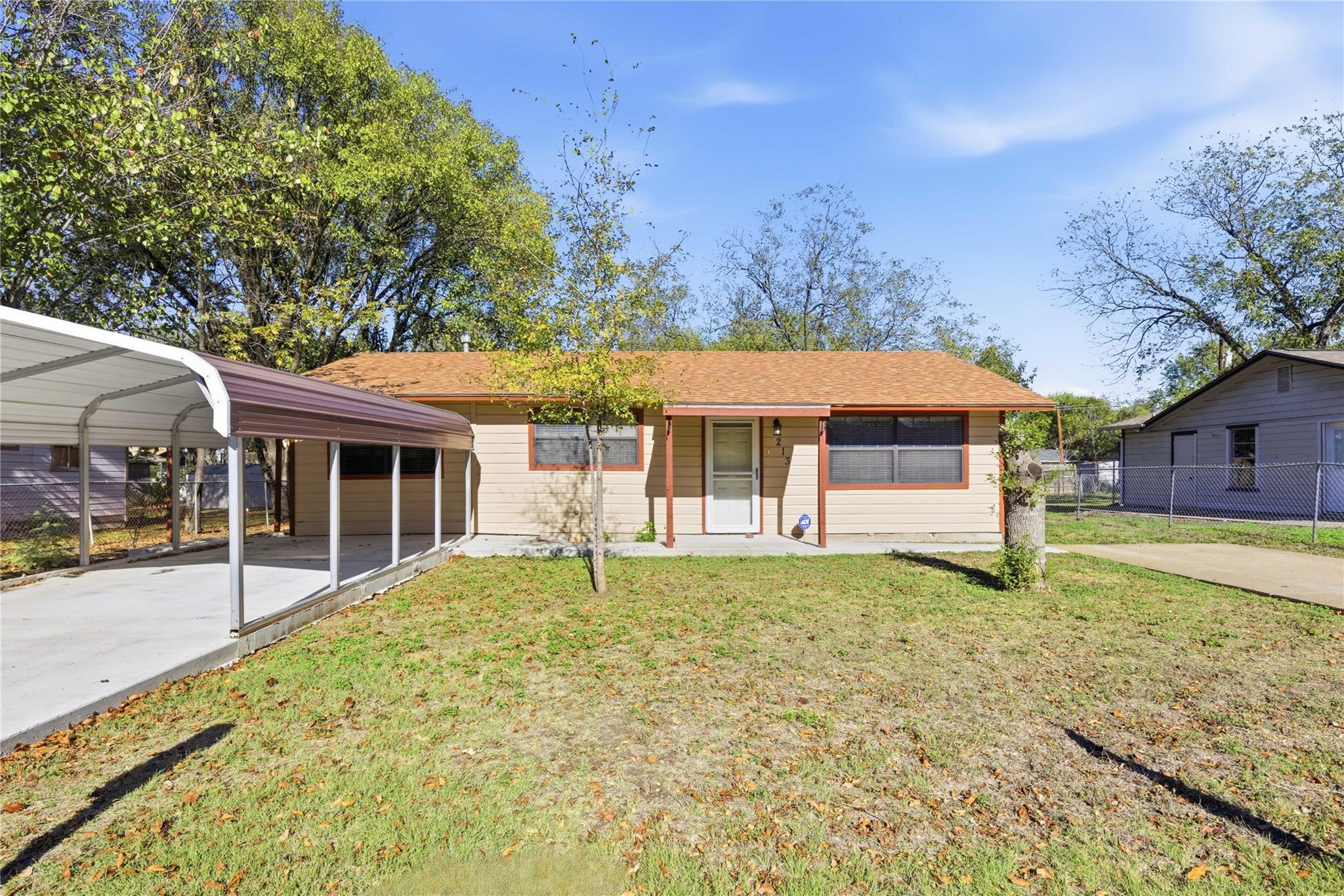 213 Ebony St, San Marcos, TX 78666