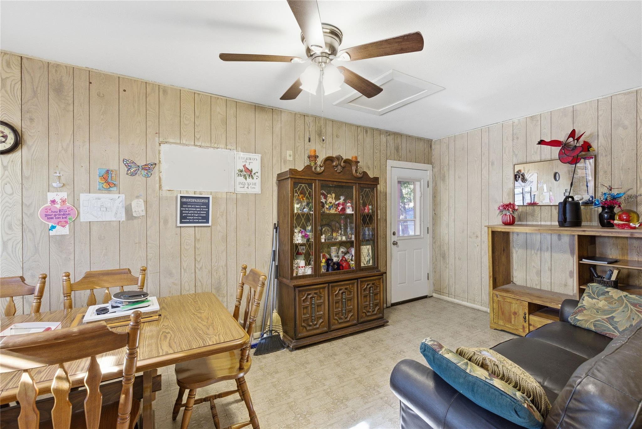 213 Ebony St, San Marcos, TX 78666