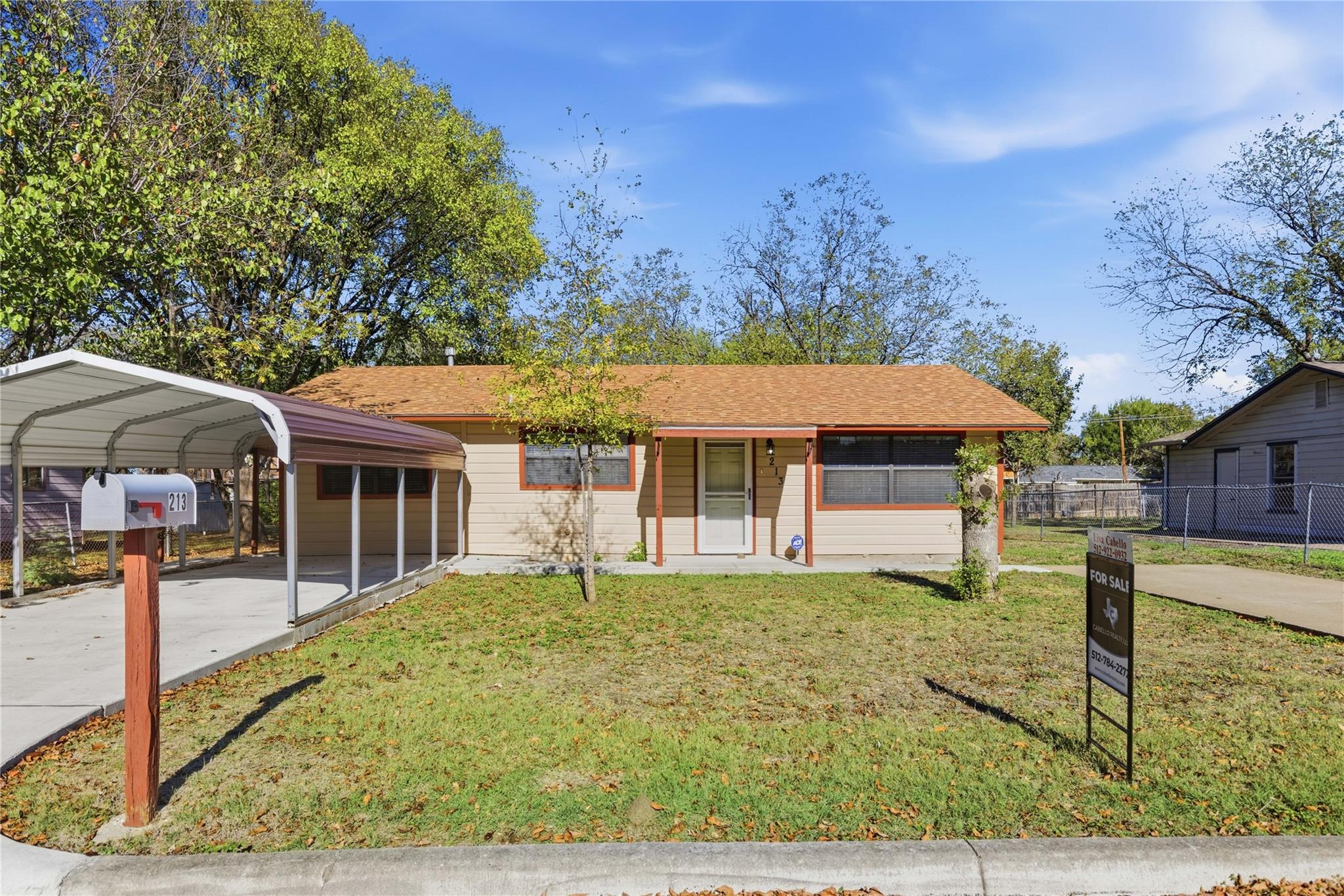 213 Ebony St, San Marcos, TX 78666