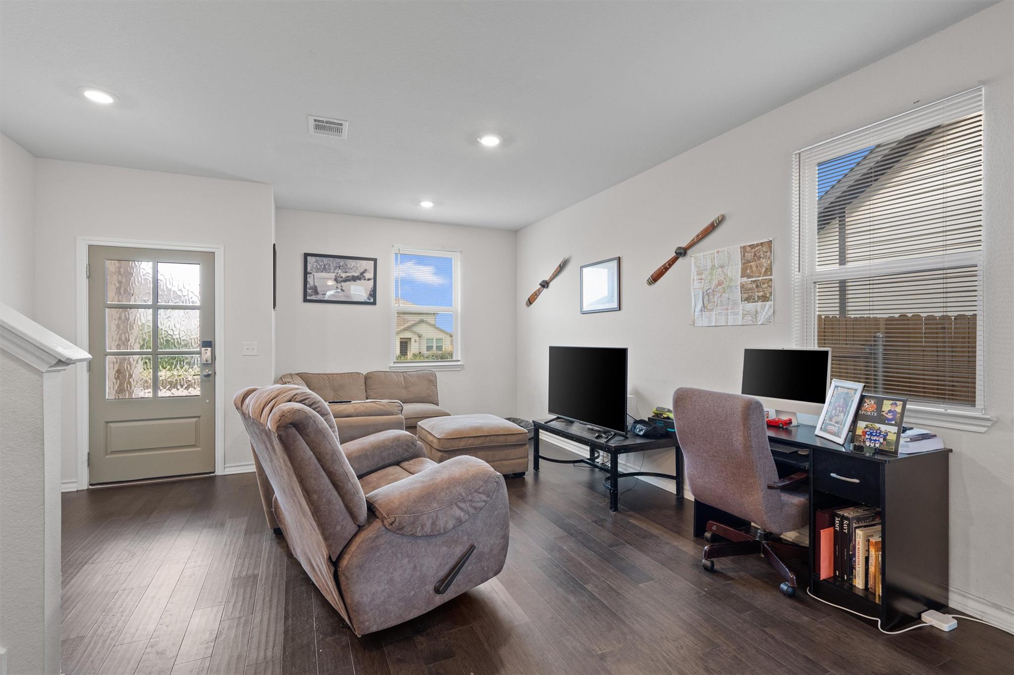 753 Long Run, Liberty Hill, TX 78642