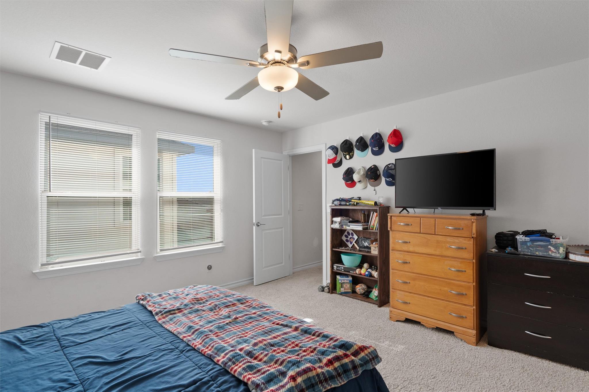 753 Long Run, Liberty Hill, TX 78642