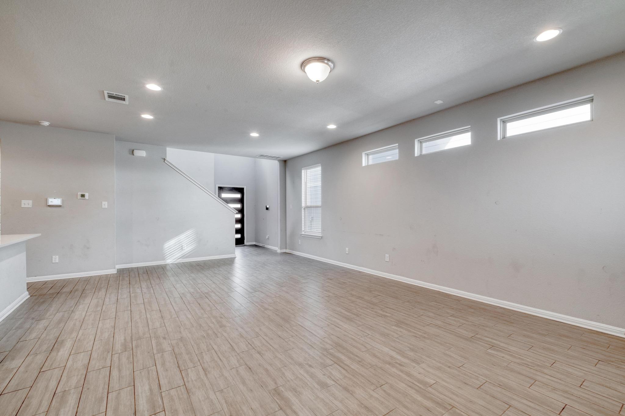 124 DRIFTER Ln, Jarrell, TX 76537