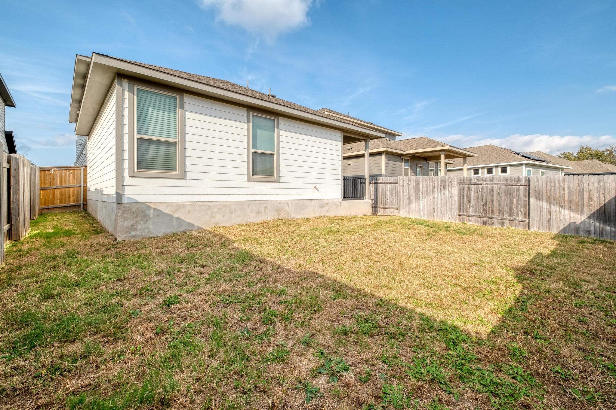 124 DRIFTER Ln, Jarrell, TX 76537