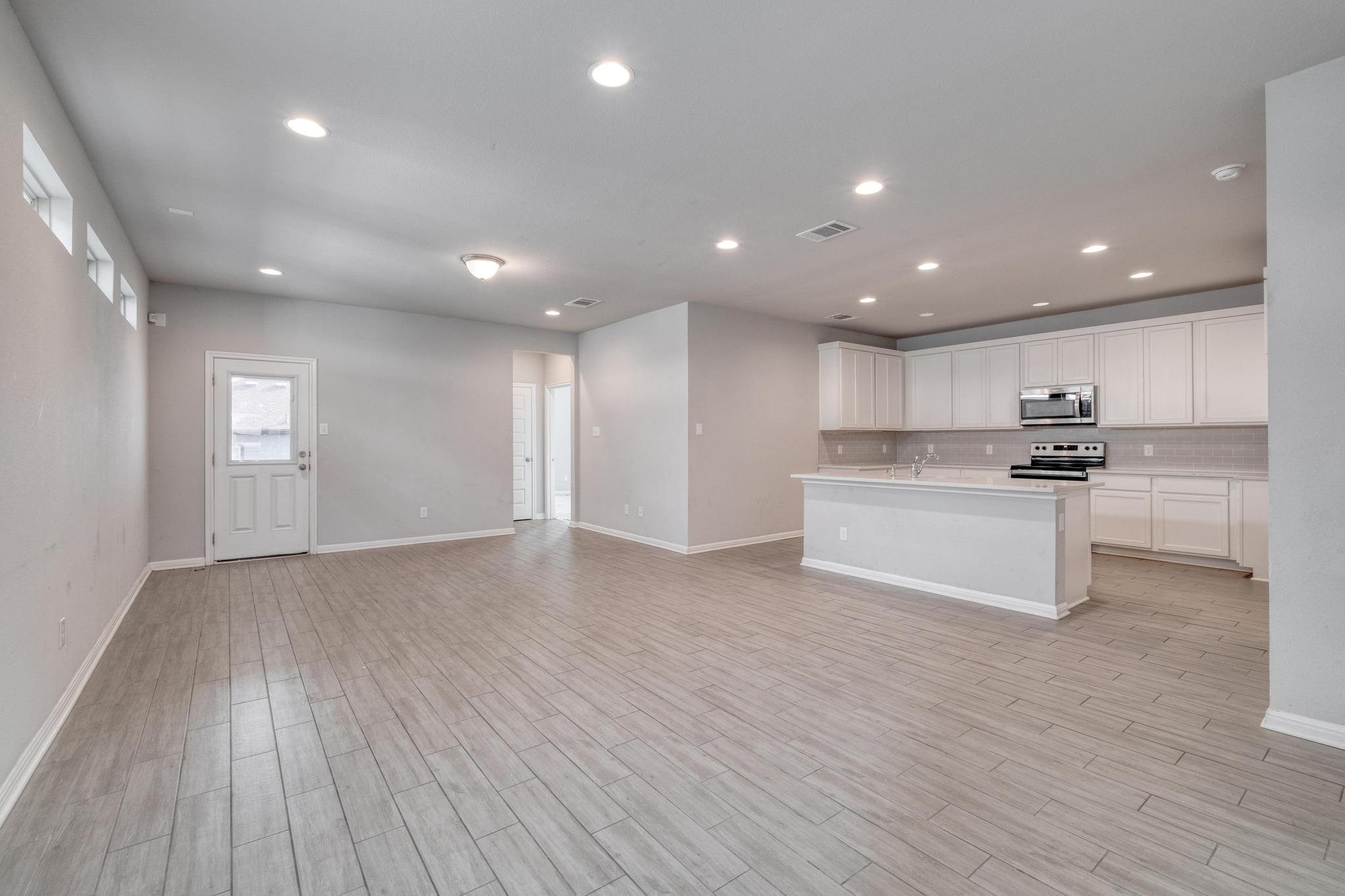 124 DRIFTER Ln, Jarrell, TX 76537