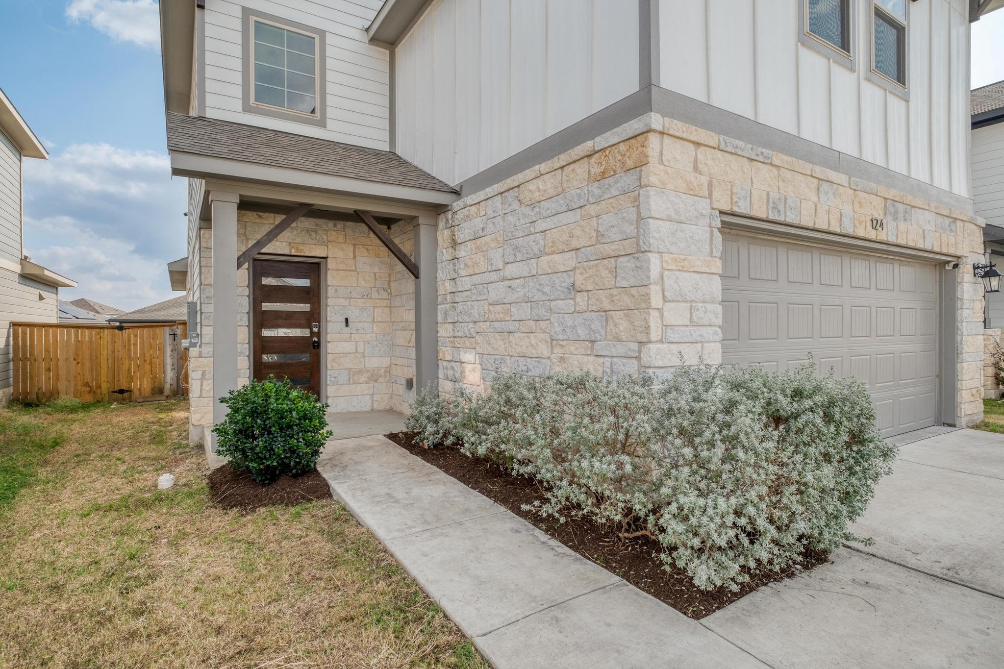 124 DRIFTER Ln, Jarrell, TX 76537