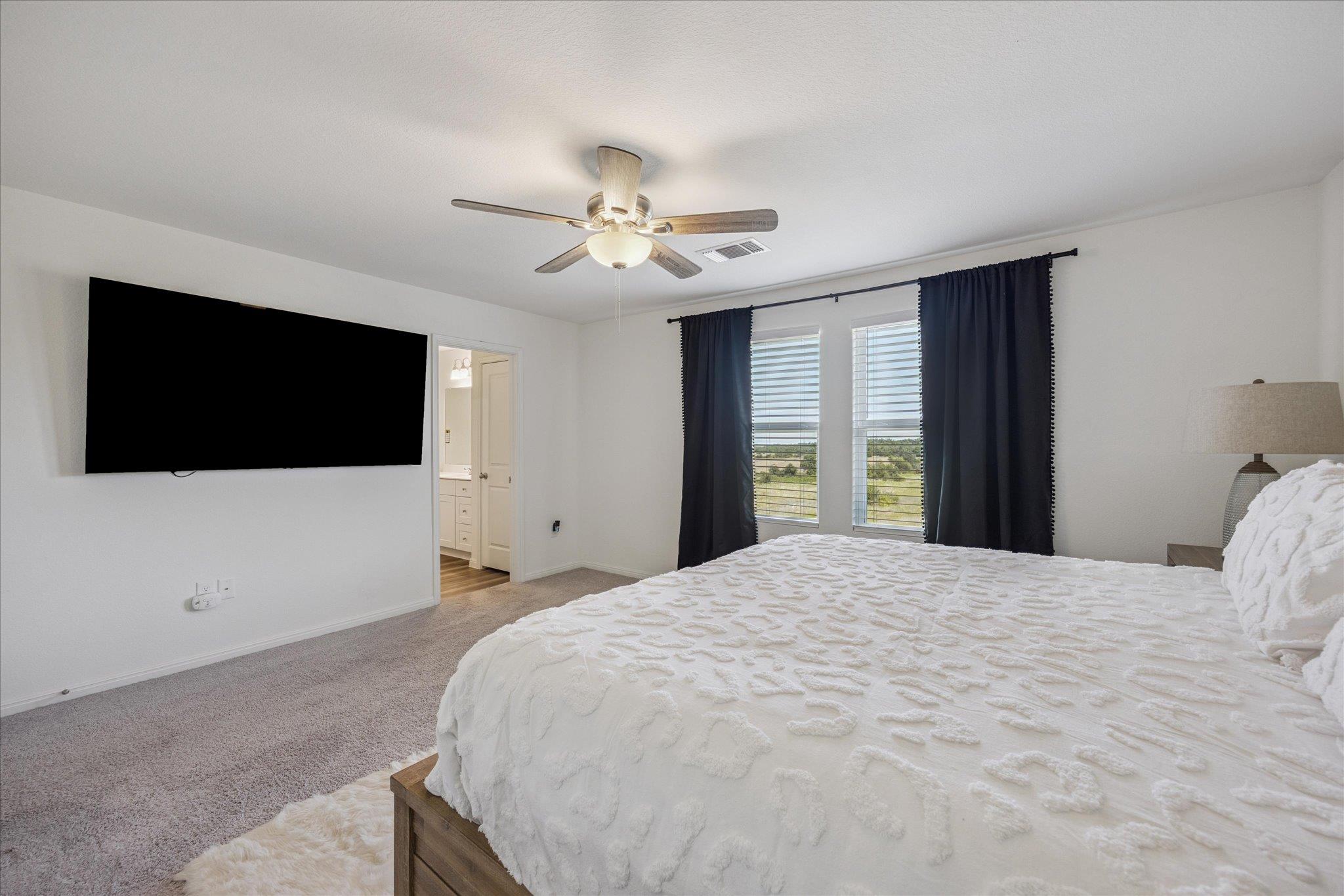 208 Night Riders Way, Jarrell, TX 76537