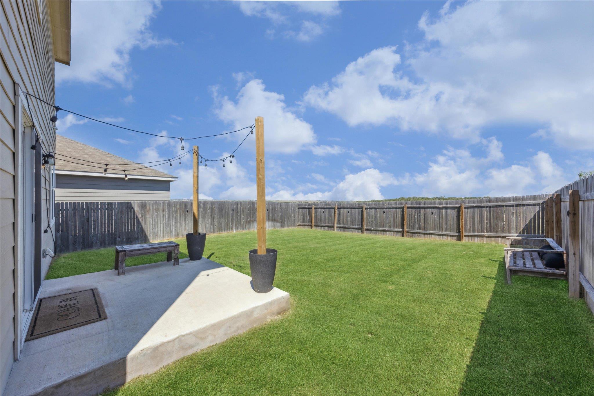 208 Night Riders Way, Jarrell, TX 76537