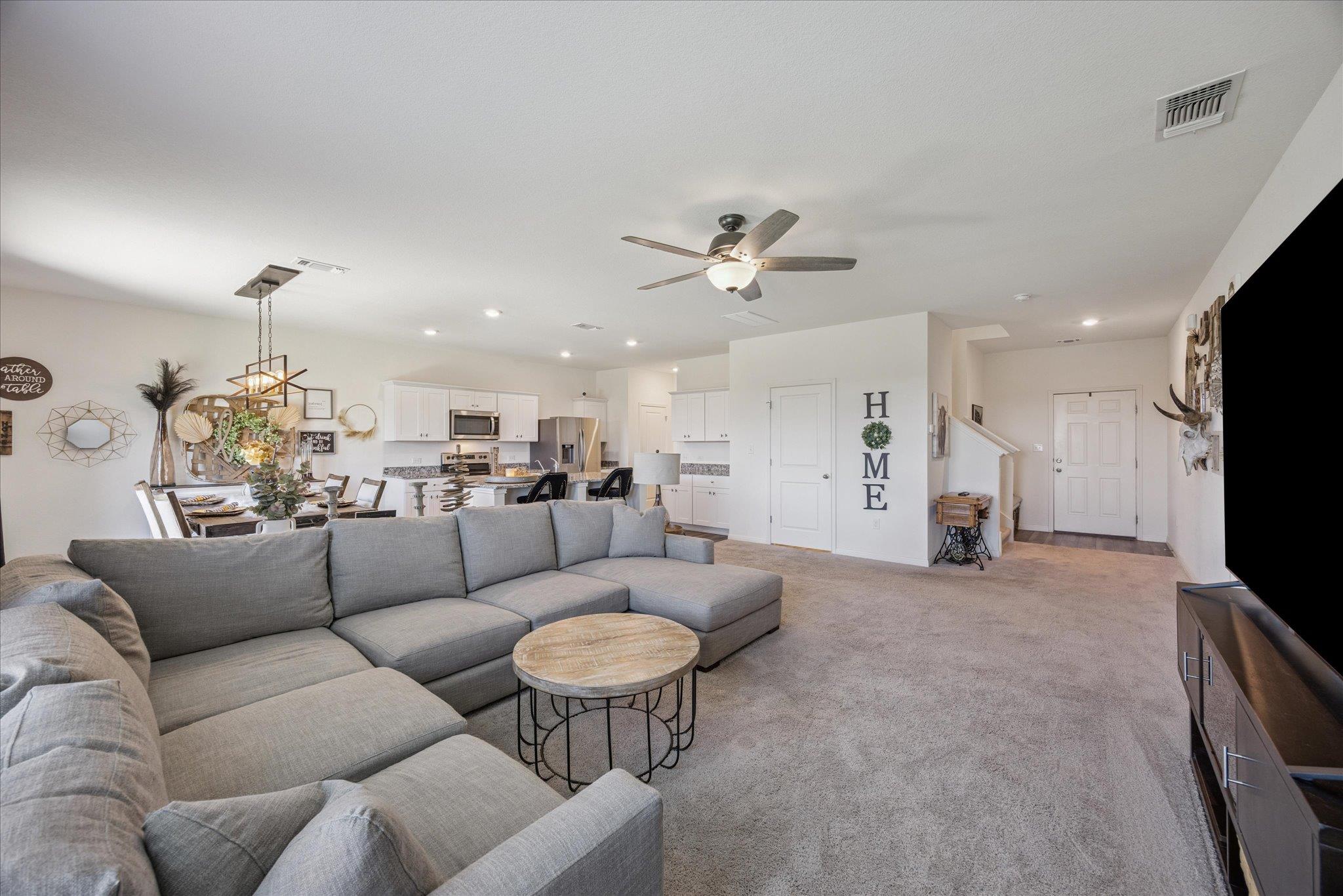 208 Night Riders Way, Jarrell, TX 76537