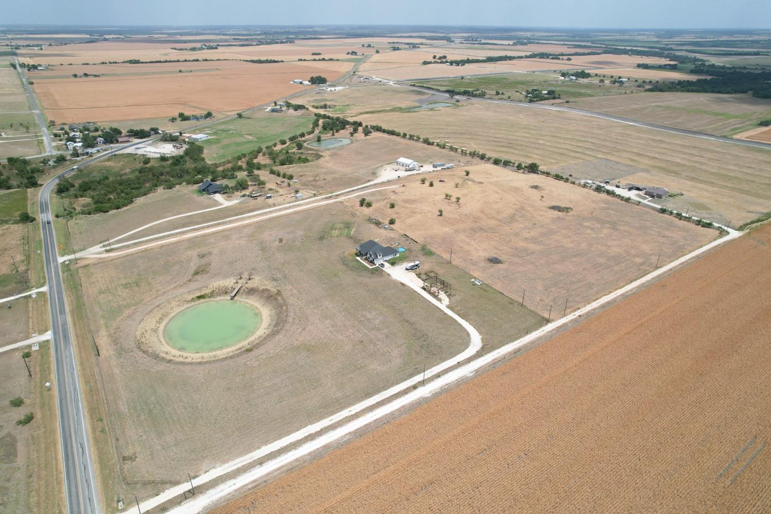 7250 FM 112, Thrall, TX 76578