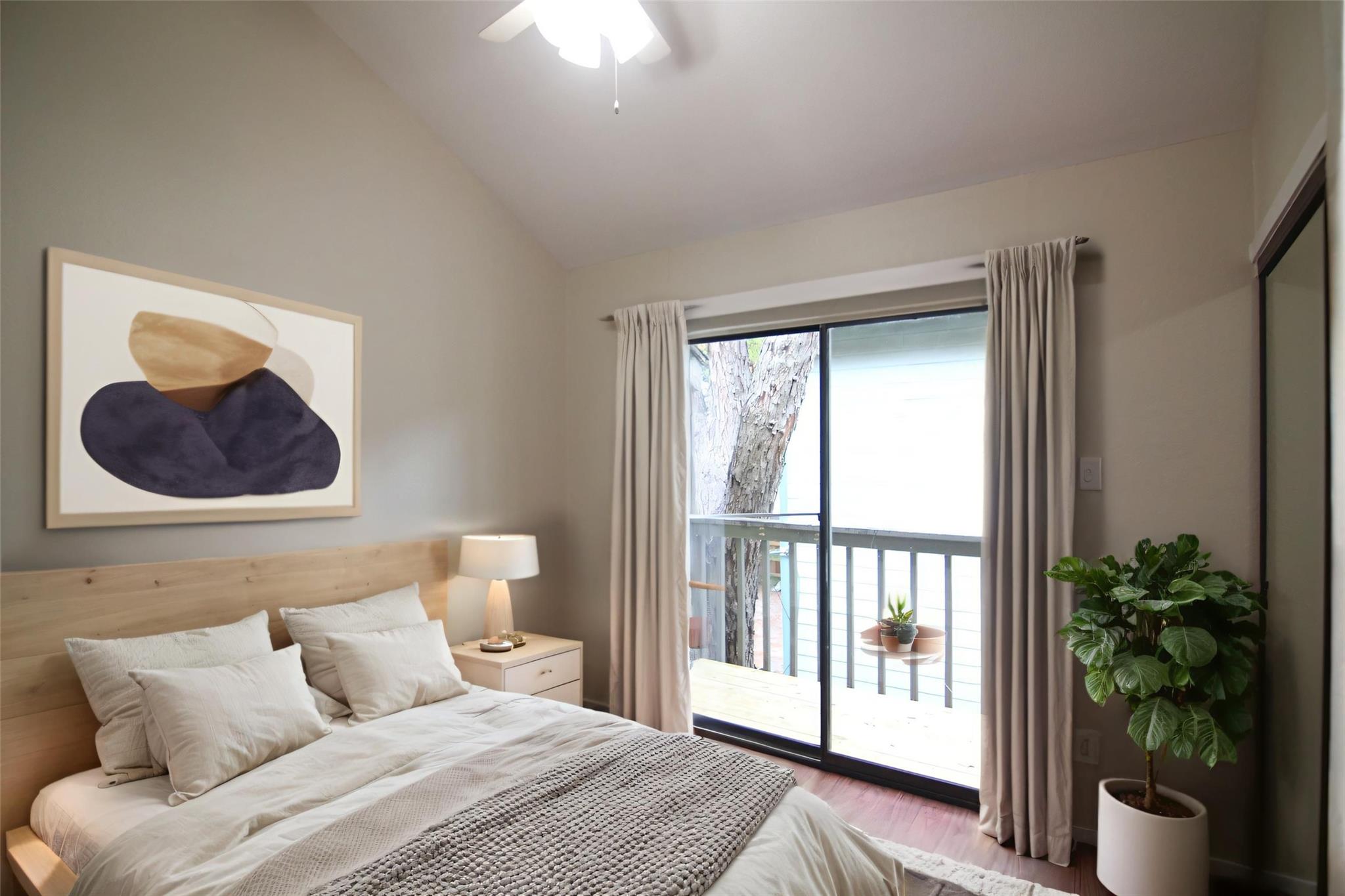 2815 Rio Grande St # 211, Austin, TX 78705