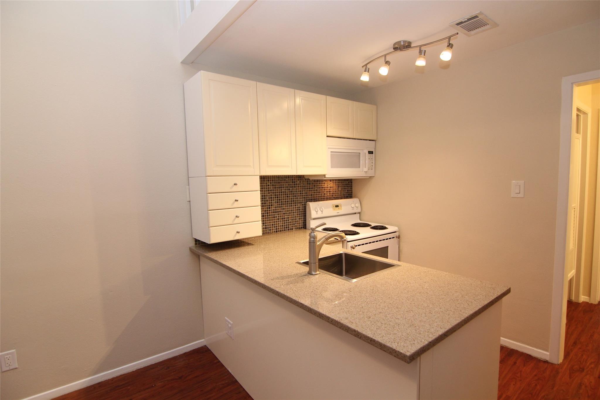 2815 Rio Grande St # 211, Austin, TX 78705